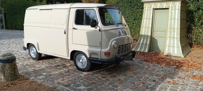 Renault Estafette restaurée de 1980