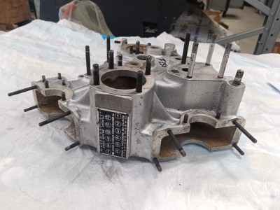 Carter de distribution pour Ferrari 250 F128E