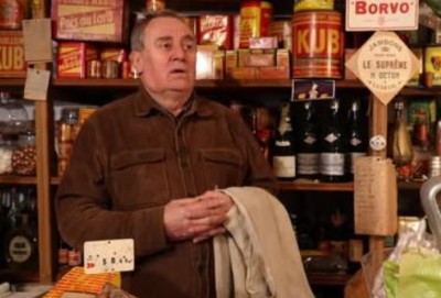 Collectionneur compulsif, il a recréé une épicerie des années 1900