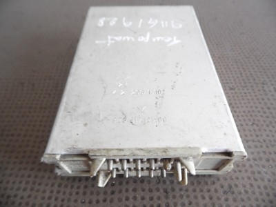 MODULE REGULATEUR TEMPOMAT 92861712700 PORSCHE 928 & 911G