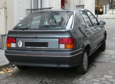 RENAULT
