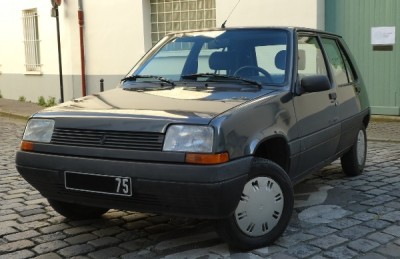 RENAULT