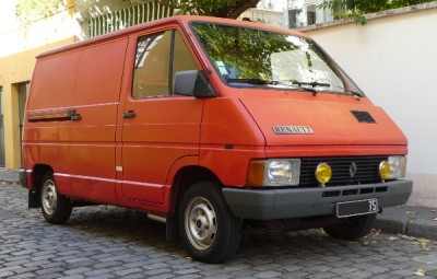 RENAULT