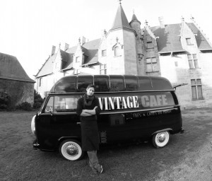 VINTAGE CAFÉ